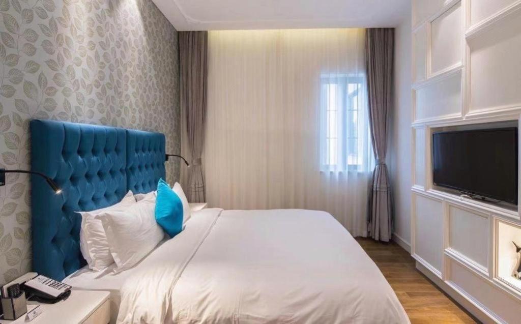 Jinchen Hotel 3*
