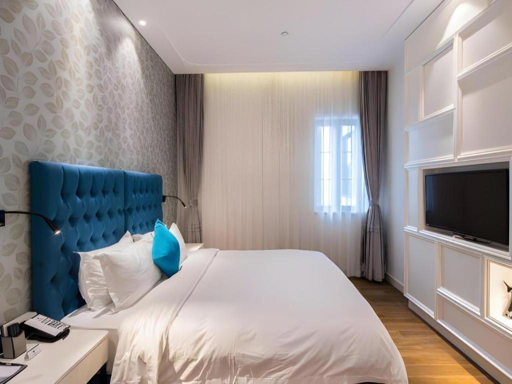 Jinchen Hotel 3*